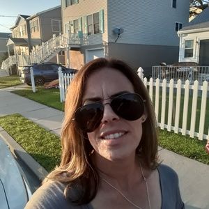 Meet your Posher, Courtney